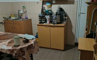 Casă cu 4 camere și teren generos de 2.370 mp – Deta, Strada 1 Mai - Poză 9