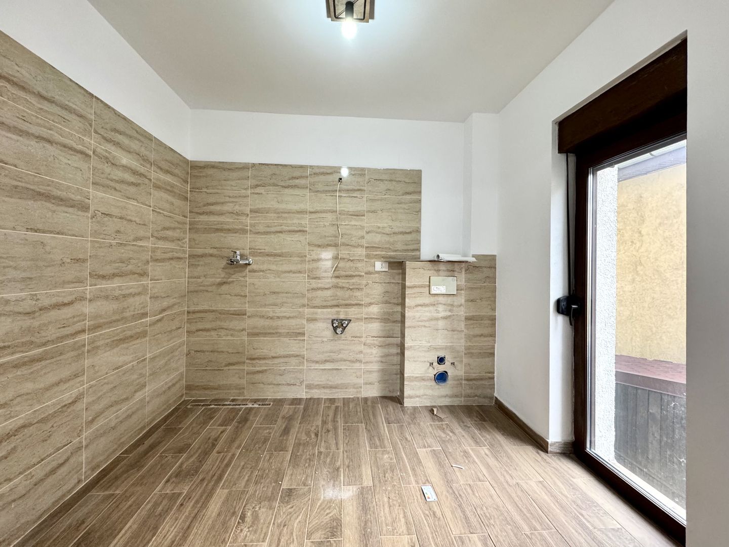Duplex spațios, prima închiriere, in zona Lunei - Poză 7