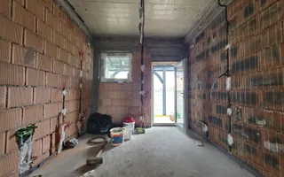 Vilă individuală în Tunari – 5 camere, curte privată - Poză 16