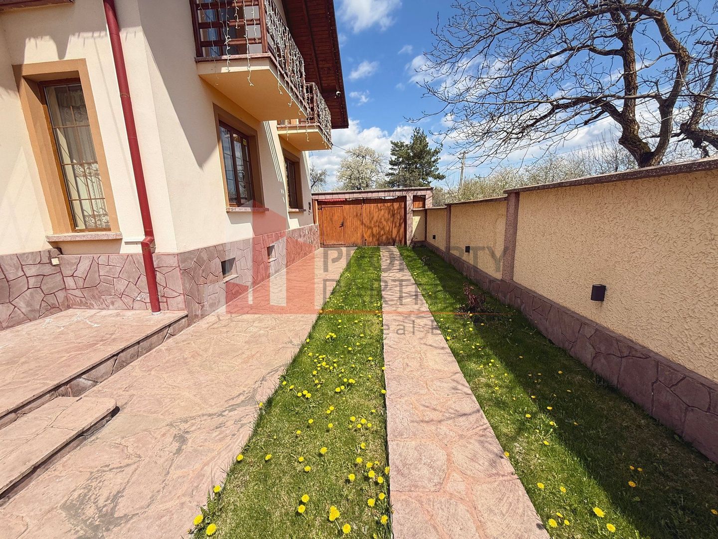 Casă 5 dormitoare + casă de oaspeți, priveliște Piatra Craiului, Sohodol-Bran - Poză 10