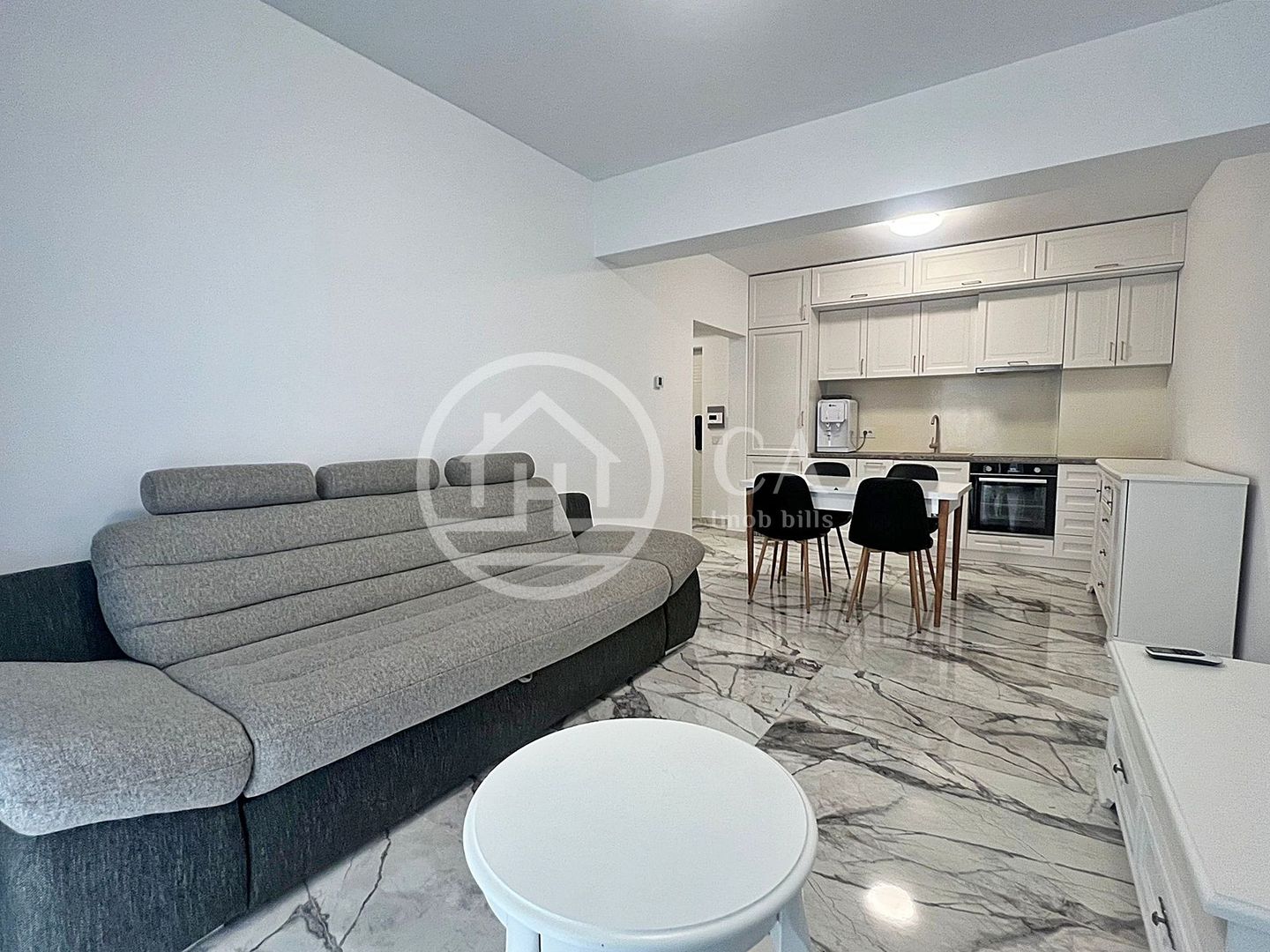 Apartament cu 3 camere de inchiriat in Prima Arena, Oradea - Poză 1