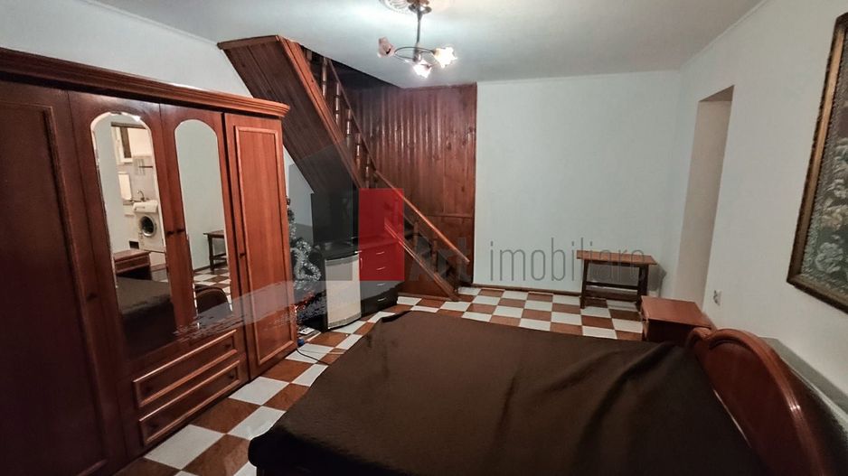 Garsoniera de inchiriat in zona Damaroaia - Poză 2