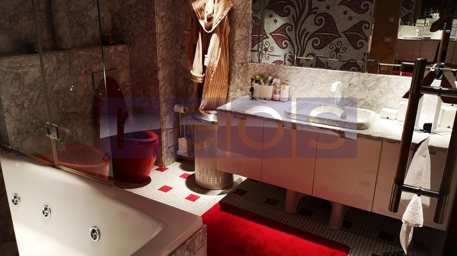 VANZARE DOROBANTI 4 CAMERE | 187 MP | - Poză 24