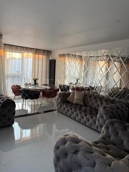 Apartament 2 camere, terasă, 2 parcarisubterane, zonă centrală. - Poză 2