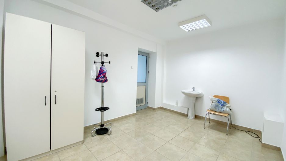 De inchiriat in cladire birouri P+5 etaje – PARTER - Poză 17