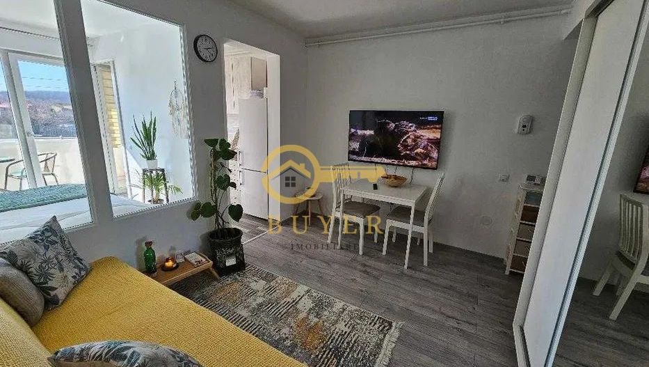 Garsoniera decomandata Arhitectilor - Poză 1