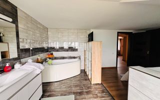 DE VANZARE CASA INDIVIDUALA 300 MP | 700 MP CURTE - Poză 13