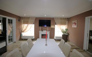 MIROSLAVA CASA EXCLUSIVISTA LA CHEIE LUX STIL MEDITERANEAN MOBILATA - Poză 32