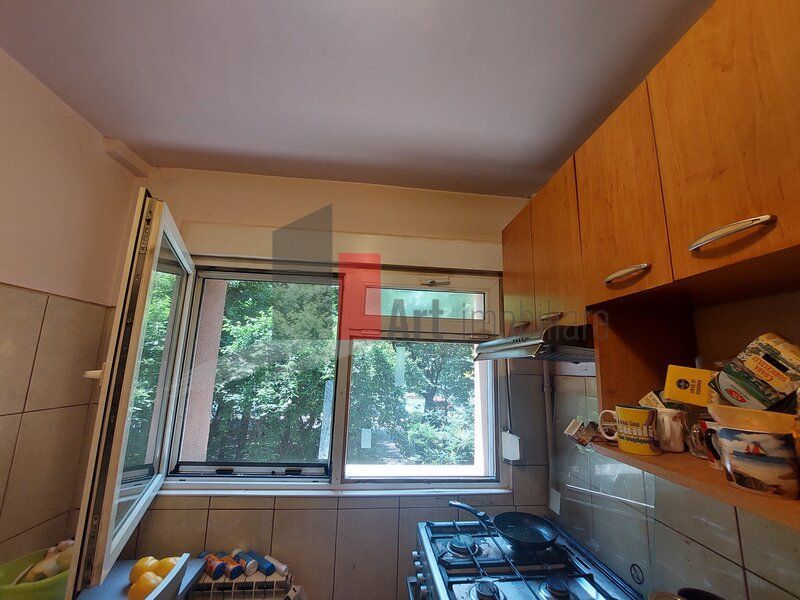 Vânzare apartament semidecomandat 2 camere Bd. Obregia - Poză 3