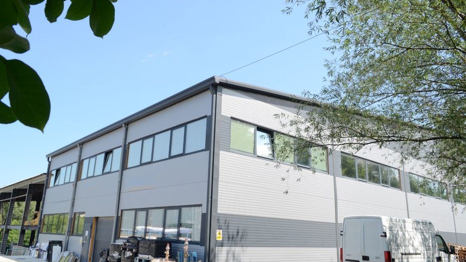 Hala de vanzare/inchiriere - Poză 1