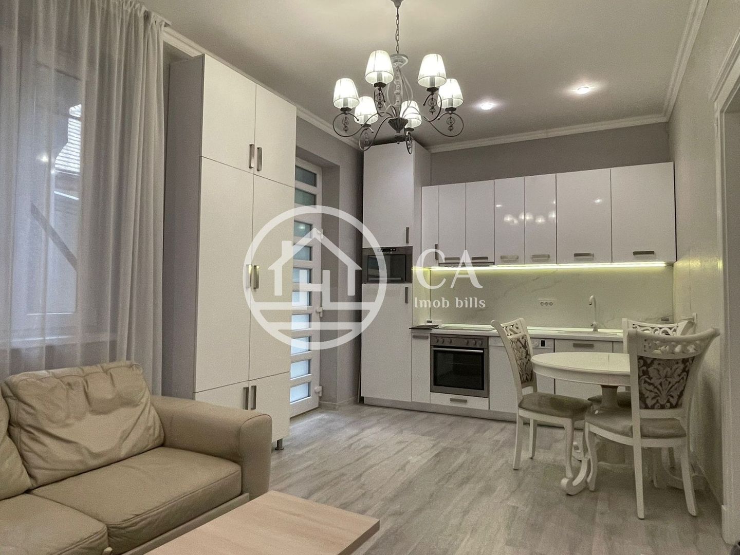 Apartament la casa, de inchiriat cu 3 camere Ultracentral, Oradea - Poză 5