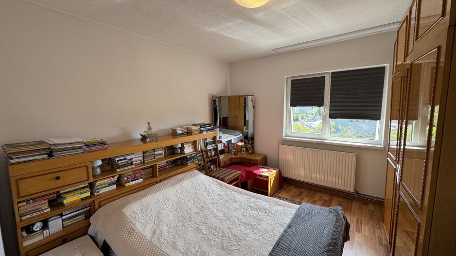 Apartament decomandat cu 3 camere in Florilor, strada Crinului - Poză 17