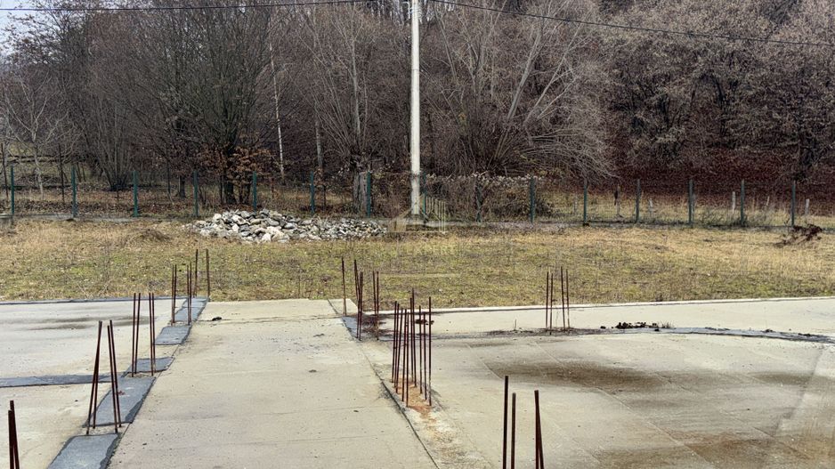 TEREN INTRAVILAN 2200 MP CAMPULUNG ARGES - Poză 39