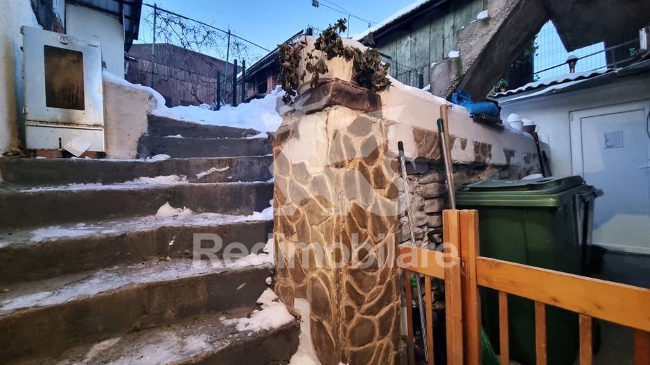 Casă funcțională, curte proprie, finisaje moderne - Poză 10