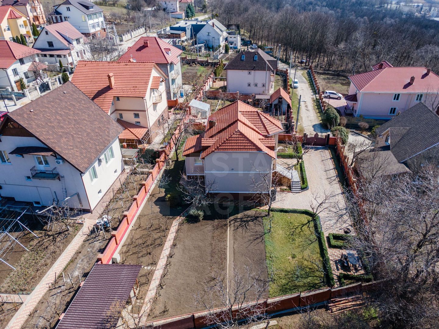 Vânzare, casă, 3 nivele, 200 mp + 10 ari, str. Gura Văii, Rîșcani - Poză 55