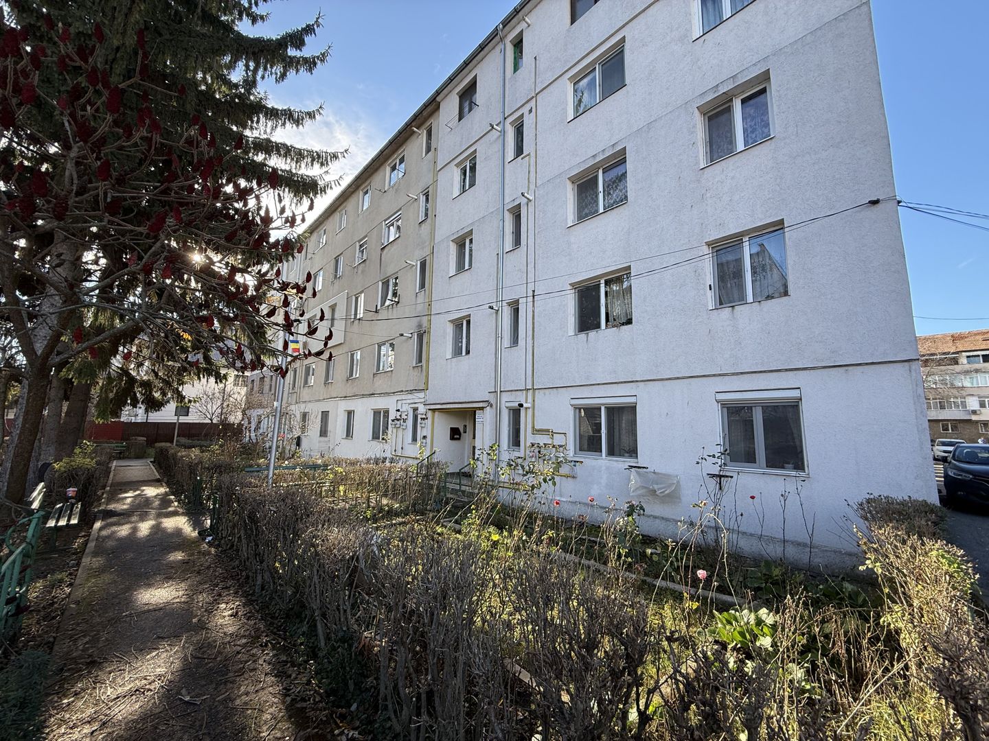 Ap 2 camere renovat - mobilat și utilat complet - Poză 16