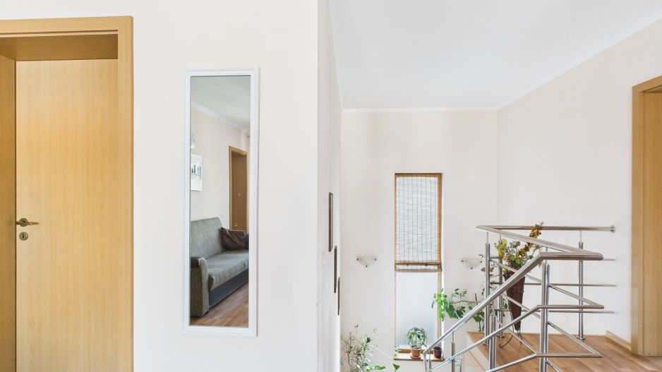 Vilă cu 7 camere, zona Aradului - Poză 12