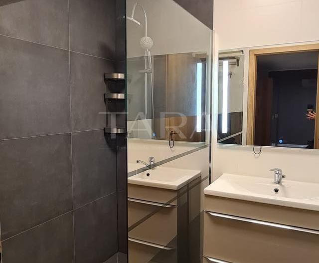 Apartament cu curte privată în imobil nou, Borhanci - Poză 10