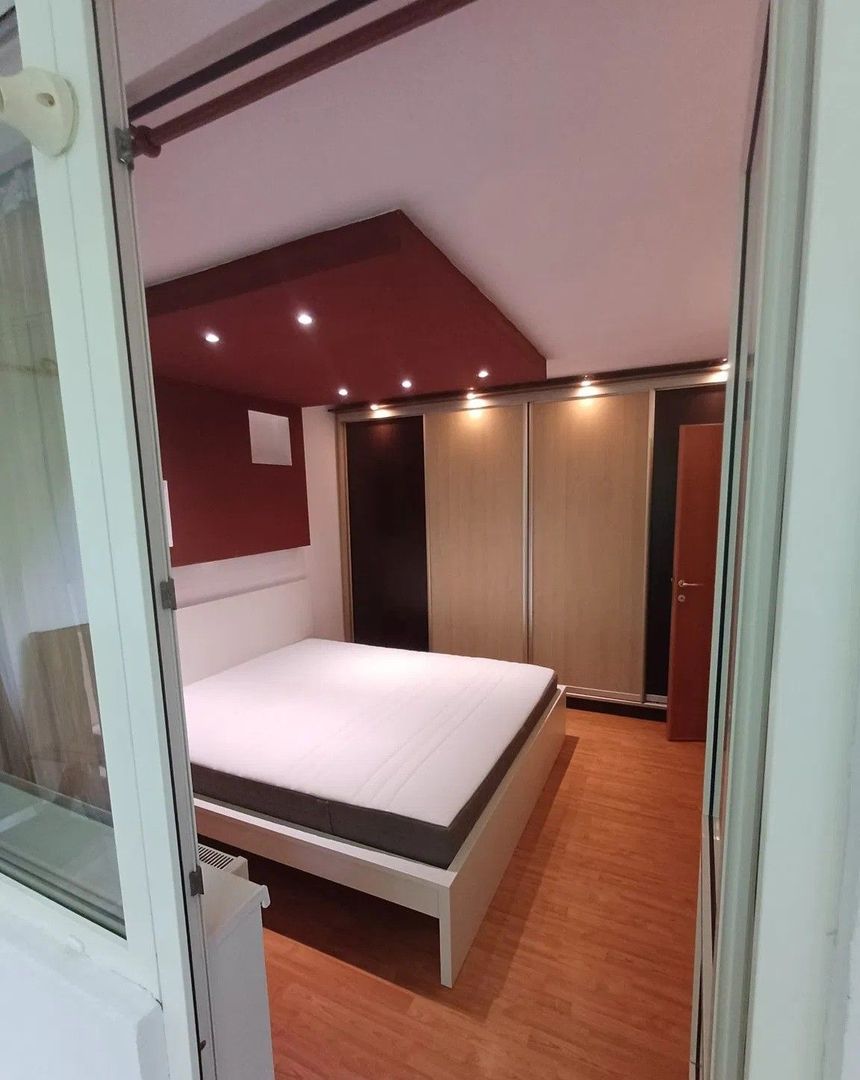 Apartament 3 camere Berceni-loc parcare-boxa subsol - Poză 2