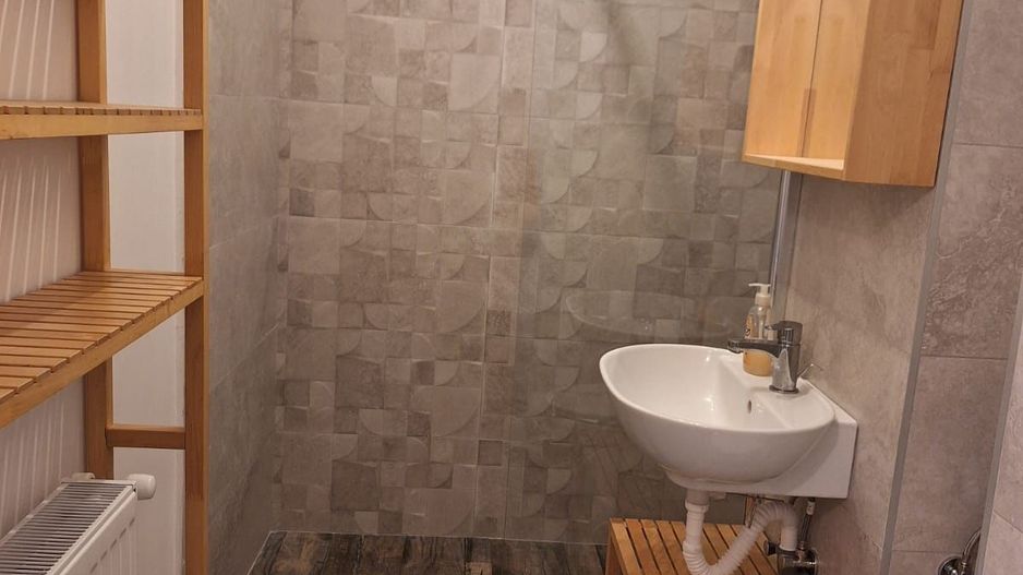 Vând apartament în micro 16 - Poză 4