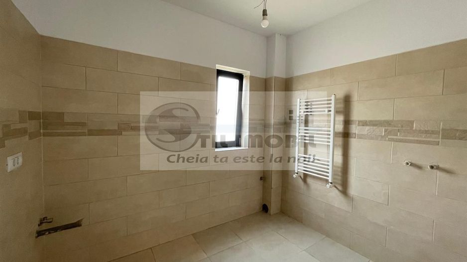 Intabulat2 camere decomandat 63mp Capat C.U.G-Valea Adanca - Poză 6