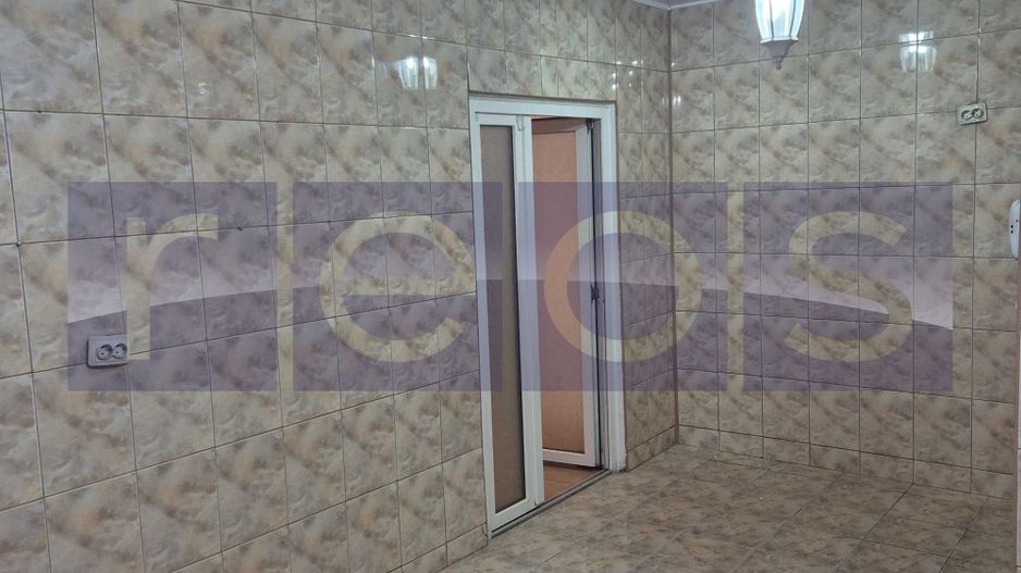 DE VANZARE APARTAMENT  4 CAMERE SPATIOASE  LUJERULUI  - METROU - Poză 5