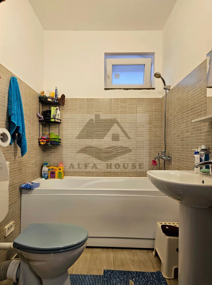 Oportunitate - Apartament cu trei camere in vila, zona Tractorul 70 mp - Poză 18