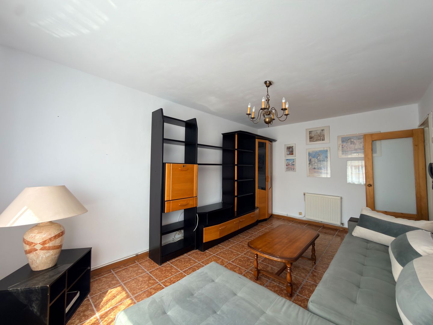Apartament 3 camere etaj 3- Campulung-Zona Visoi! - Poză 2