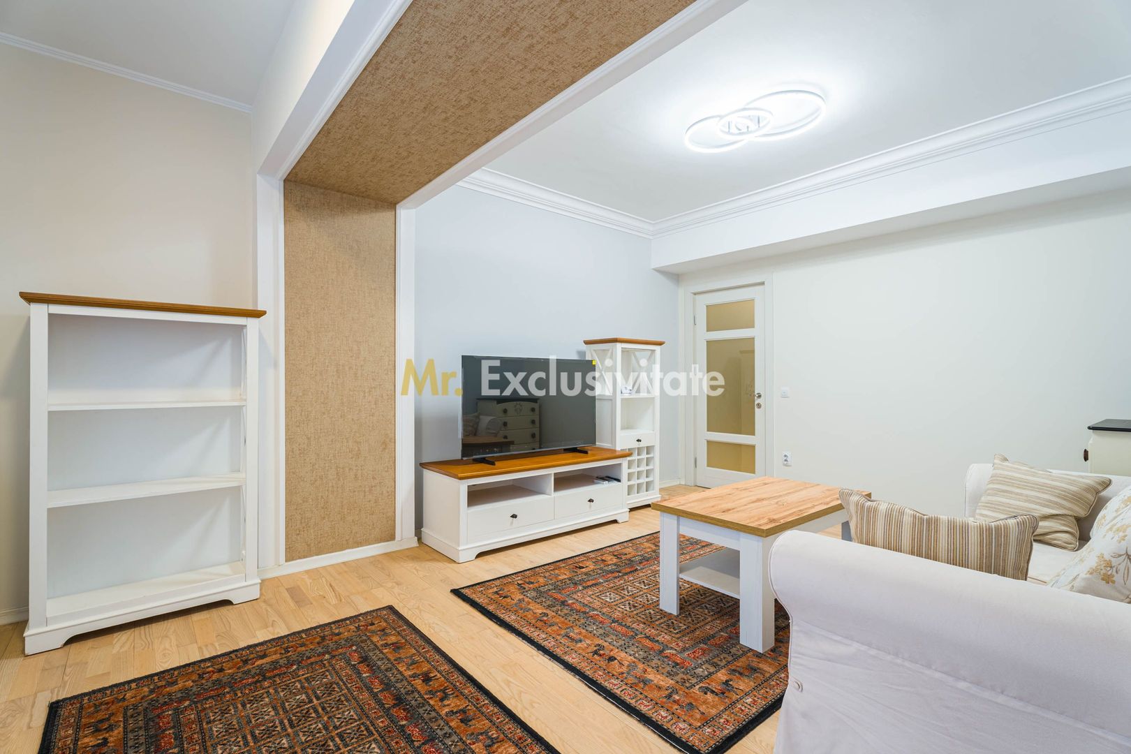 Apartament cu 2 locuri de parcare | Curte proprie | Lacul Tei - Poză 2