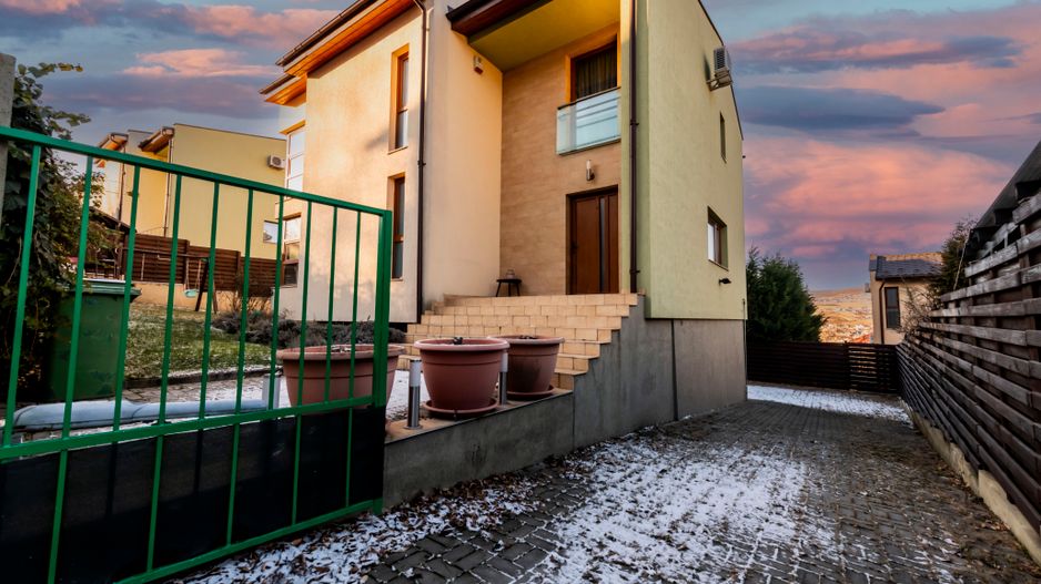 Casa individuala | 255mp s. desfasurata | teren 473mp | D+P+E | Gruia - Poză 42