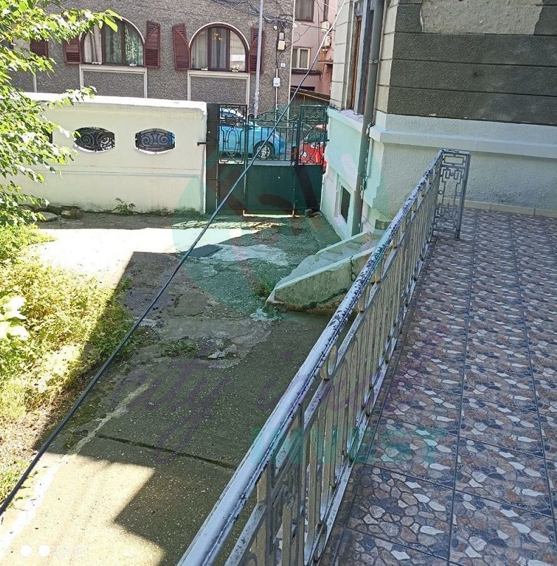 Parter in vila cu terasa de 10 mp - Poză 5