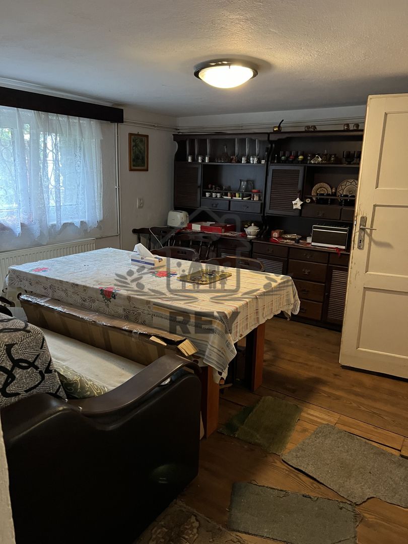 Casă de închiriat în Cisnădie zona Str. Teilor/se acceptă muncitori - Poză 4