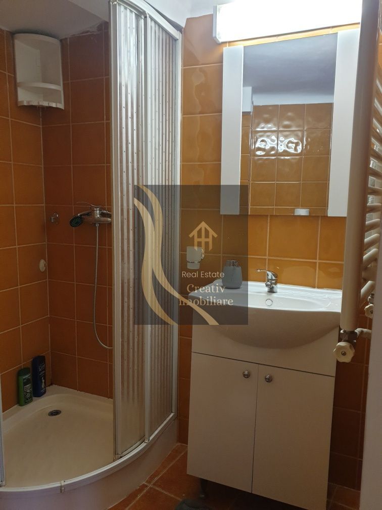 De vanzare apartament 2 camere - Poză 7