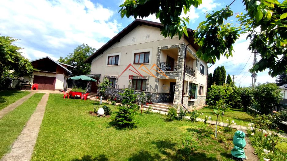 Casa P+E, 6 camere, teren 890 mp, cartier liniștit, Câmpina - Poză 1
