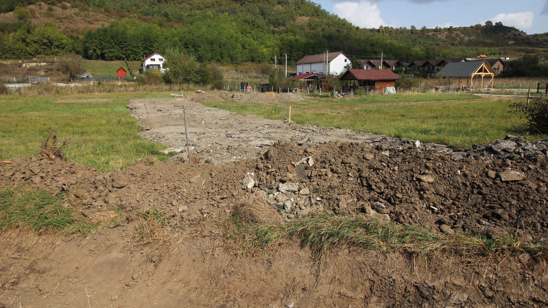 Teren 780mp, PUG aprobat, Livezeni,drum asfaltat - Poză 7