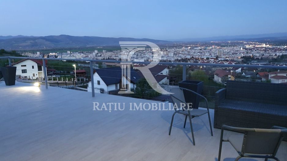 Casa moderna | 2 terase | Vedere Panoramica | Deva | - Poză 11