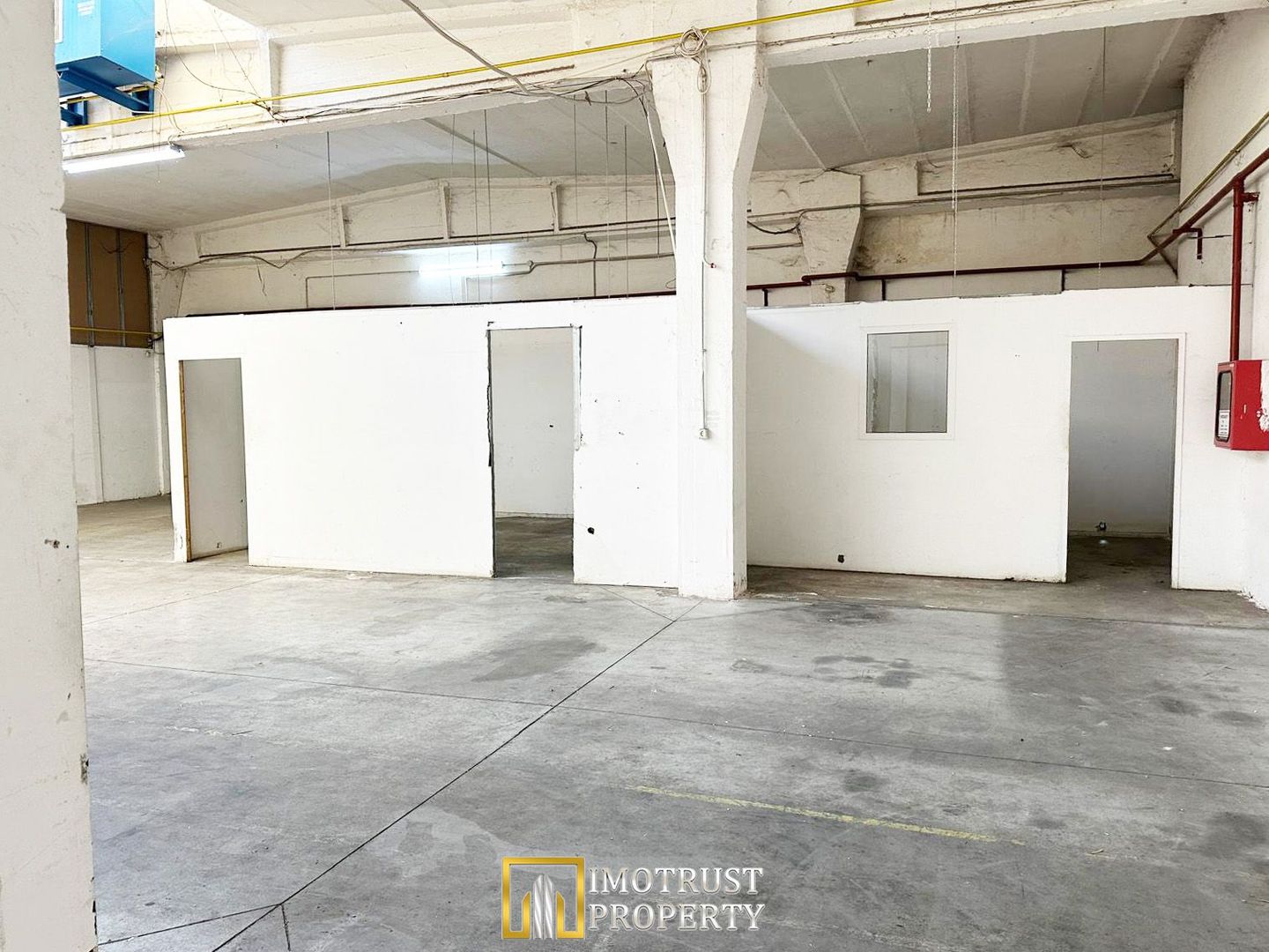 Hala industriala de inchiriat – 417 mp – zona centrala Arad - Poză 6