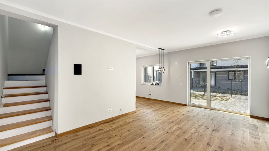 Dezvoltator - Case Premium într-un Cartier Privat. - Poză 1