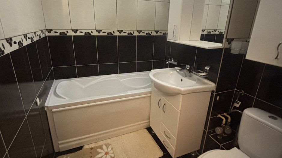 Apartament spatios in zona Sagului - Poză 13