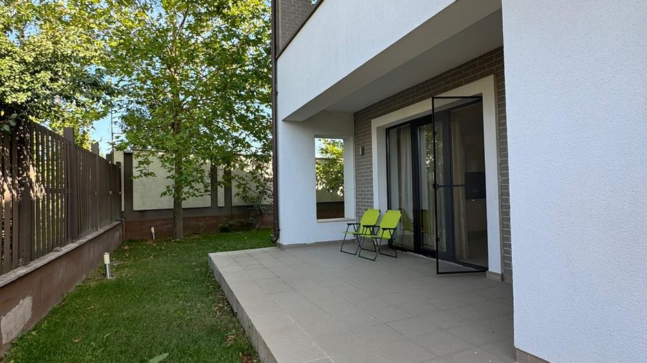 Oxford Gardens | Vila | LUX | 5 camere | Curte | - Poză 2