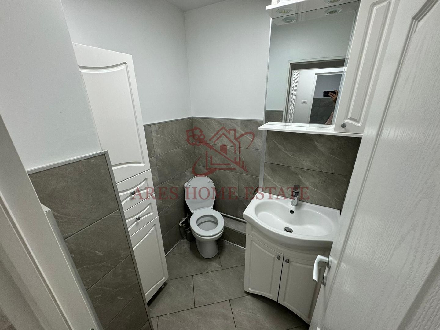 Zona Soarelui- Sud Plaza, 3 camere, 2 bai, etaj 1. Bucatarie inchisa. - Poză 10