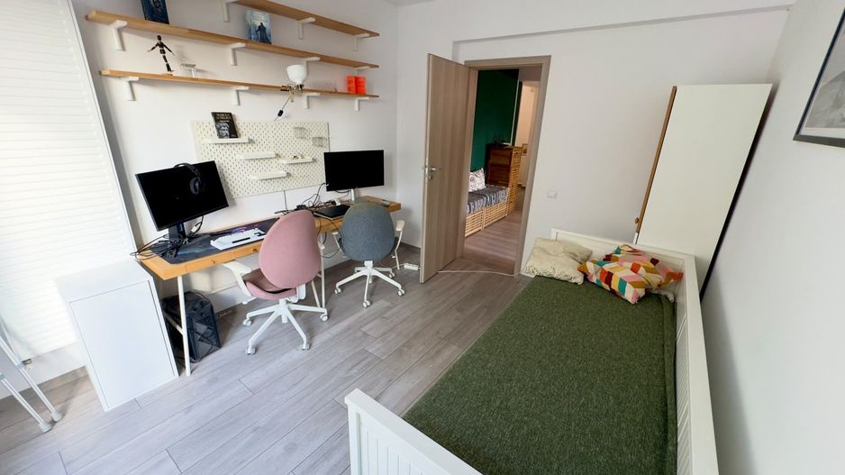 3 camere Semidecomandat | 2 bai | Parcare | Mobilat Utilat | Curte - Poză 17