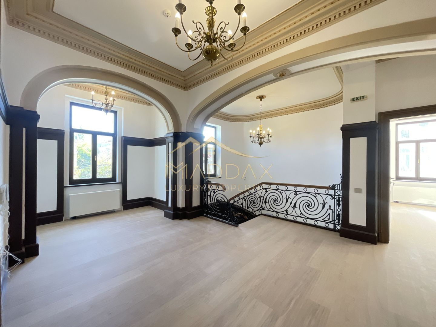 Masterpiece Heritage Villa***18 rooms//DOWNTOWN BUCHAREST - Poză 2