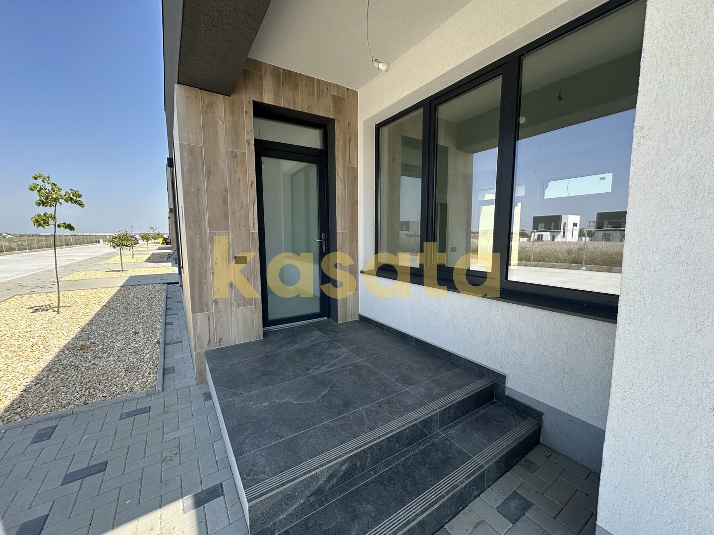 Casă pe parter | 4 camere | Domnești 🏡 - Poză 2