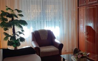 Apartament cu 3 camere de vanzare - Poză 7