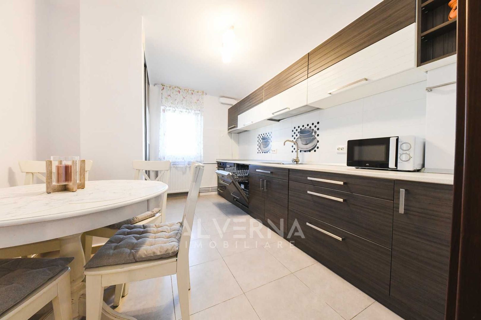 Apartament 4 camere | 80 mp + balcoane | loc parcare* | Gheorgheni - Poză 6