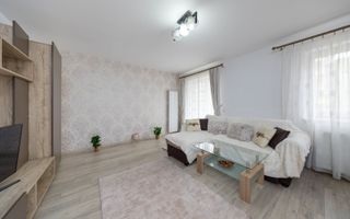 Apartament cu doua camere modern ,cu boxa in Top City - Poză 5