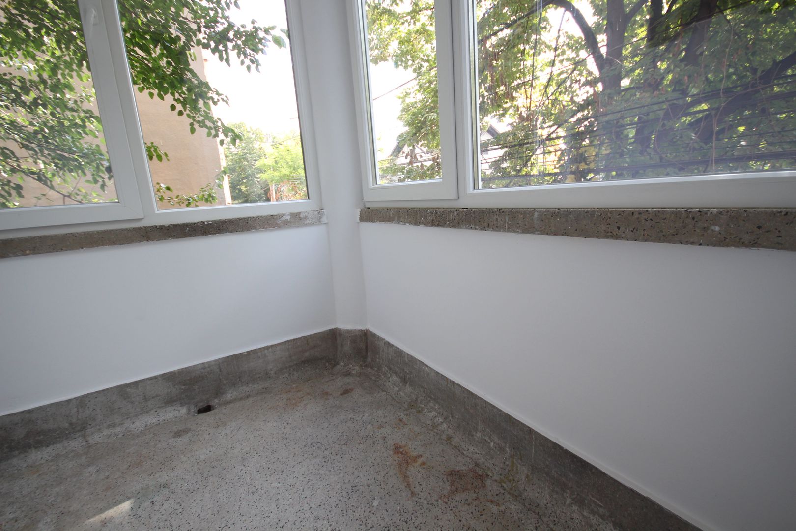 Spatios si renovat - Poză 14