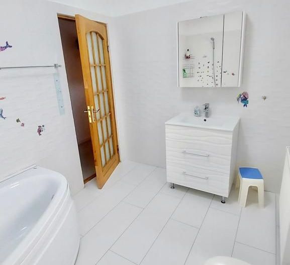 vila 7camere/(348util,500teren,119ampr.)mp/5min.metrouAp.Patriei - Poză 19