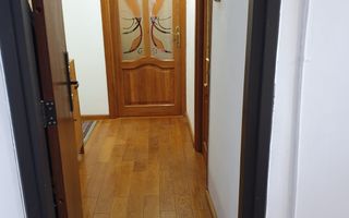 De vanzare apartament 4 camere - zona Gorjului - Poză 2